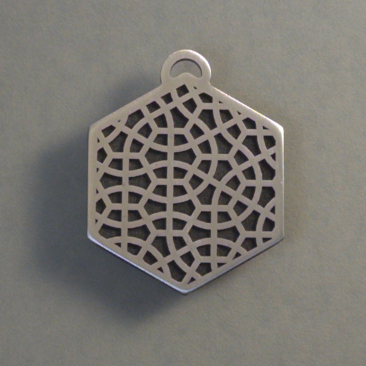 Honeycomb Vines Pendant